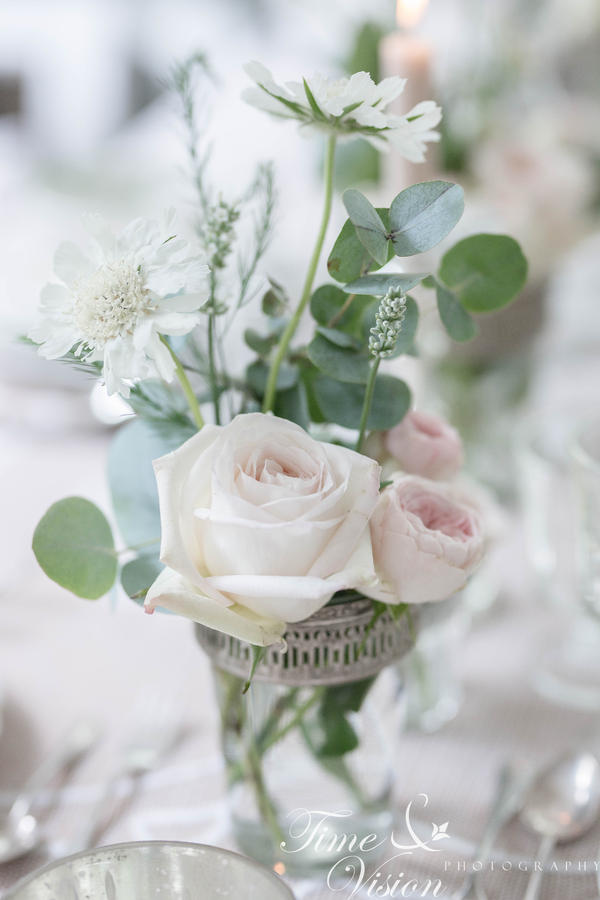 Tischdekoration im Wintergarten