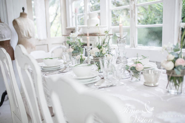 Tischdekoration im Wintergarten