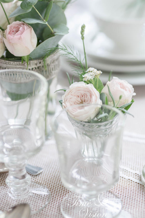 Tischdekoration im Wintergarten